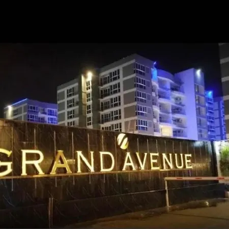 Large Deluxe Condo 5 Grand Avenue Central Pattaya